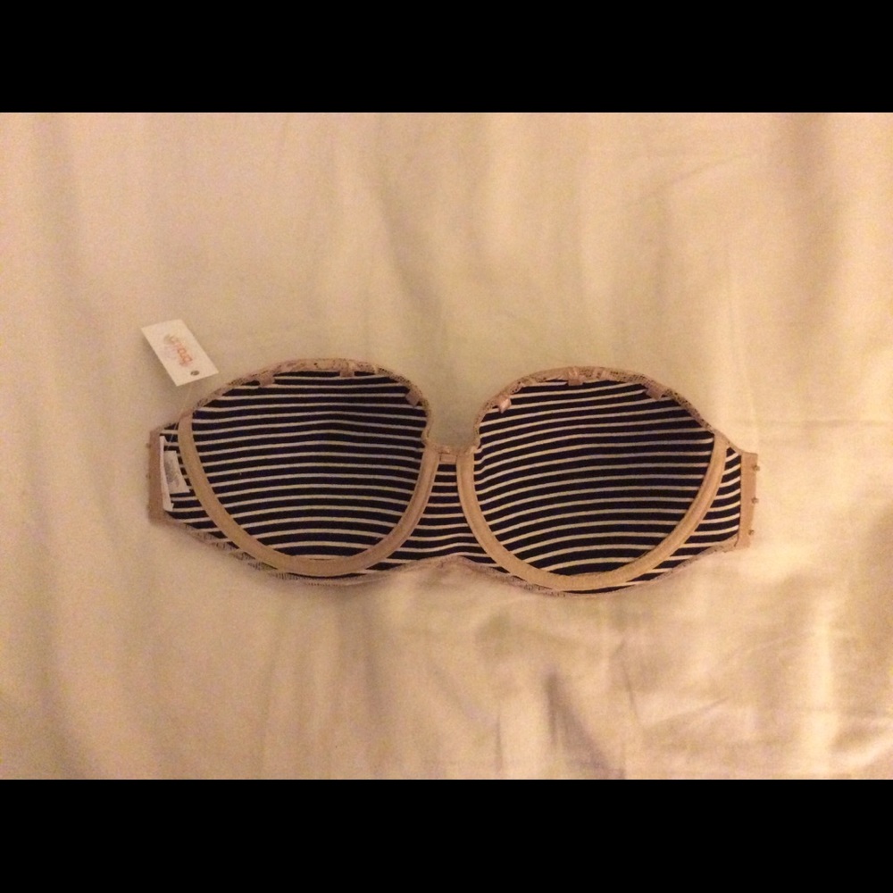 NWT Nude Lacey BraLab Bra w/out Back Strap